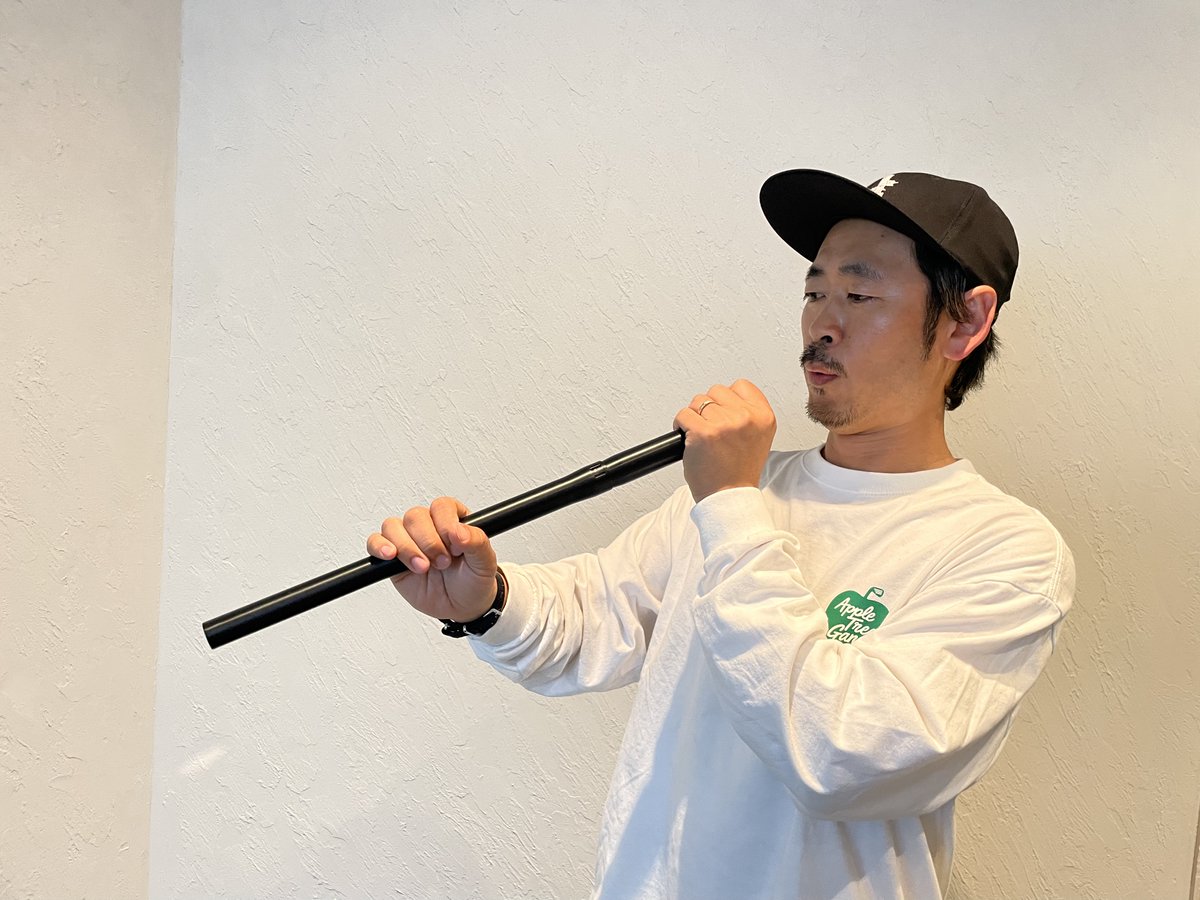 kmix_goout's tweet photo. 竹下充さんセレクト「HOT STUFF」🔥   

今日はTOKYO CRAFTSの火吹き棒
「マグナブラスター」を紹介しました🔥

口を付けないで離して使うことで
より多くの空気を巻き込み、
簡単に長い時間強い空気を送り続けられ��す🌬️

子どもが間違えて煙を吸い込む恐れもなく安心です😌

#kmix_goout #kmix https://t.co/GkHUI03Xwf