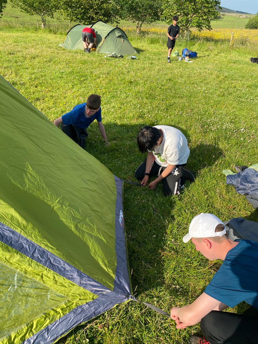 StCuthbertsCC's tweet photo. @StCuthbertsHigh @SJADofE 
Day 1/2 of the bronze assesed expedition for the year 9 bronze DofE participants. Some challenges in the heat but overall great day!  ⛰️🏕️🧭 
#StCuthbertsFormingGreatMen
#MenOfCompetence
#MenOfCommitment
#CenturionSteps https://t.co/QM74RSl9eS