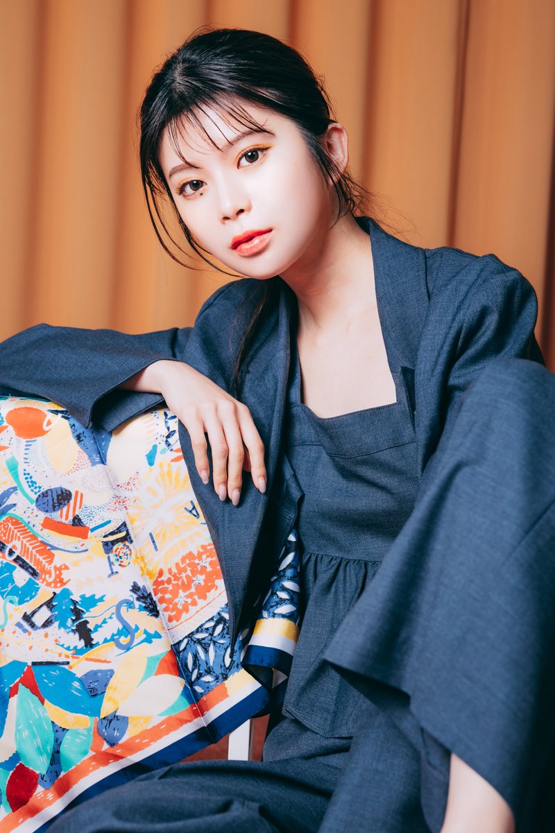 portrait

<a href="/ririlx/">りり</a>
<a href="/studio_iRo_/">「iRo.」 Photo studio</a>