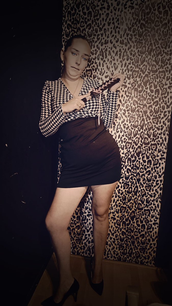 ChastityQ5873's tweet photo. Welk slaafje wilt eens goed onder handen genomen worden?!

Gun de Queen een leuk weekendje weg en betaal!
https://t.co/W0O536HawF

#meesteres #slaafje #paypig #femdom #zwijgenluister #gehoorzaam https://t.co/uU5IKtw8qr