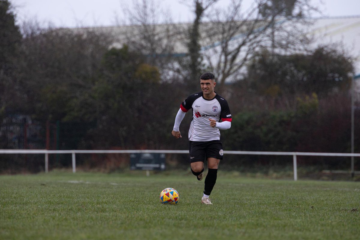Cribbs Football Club (@cribbsfc) on Twitter photo ๐๐๐ฅ๐๐ฒ๐๐ซ ๐๐๐ฐ๐ฌ๐
Making the decision to return to the club for the 2025/2026 season is <a href="/Jamescrossleyj4/">James crossley-john</a>
James had this to say๐ฃ๏ธ
โReally happy to be back at Cribbs, a great club with great people. I know the club very well and after speaking with Crouchy the decision ๐๐๐ฅ๐๐ฒ๐๐ซ ๐๐๐ฐ๐ฌ๐
Making the decision to return to the club for the 2025/2026 season is <a href="/Jamescrossleyj4/">James crossley-john</a>
James had this to say๐ฃ๏ธ
โReally happy to be back at Cribbs, a great club with great people. I know the club very well and after speaking with Crouchy the decision