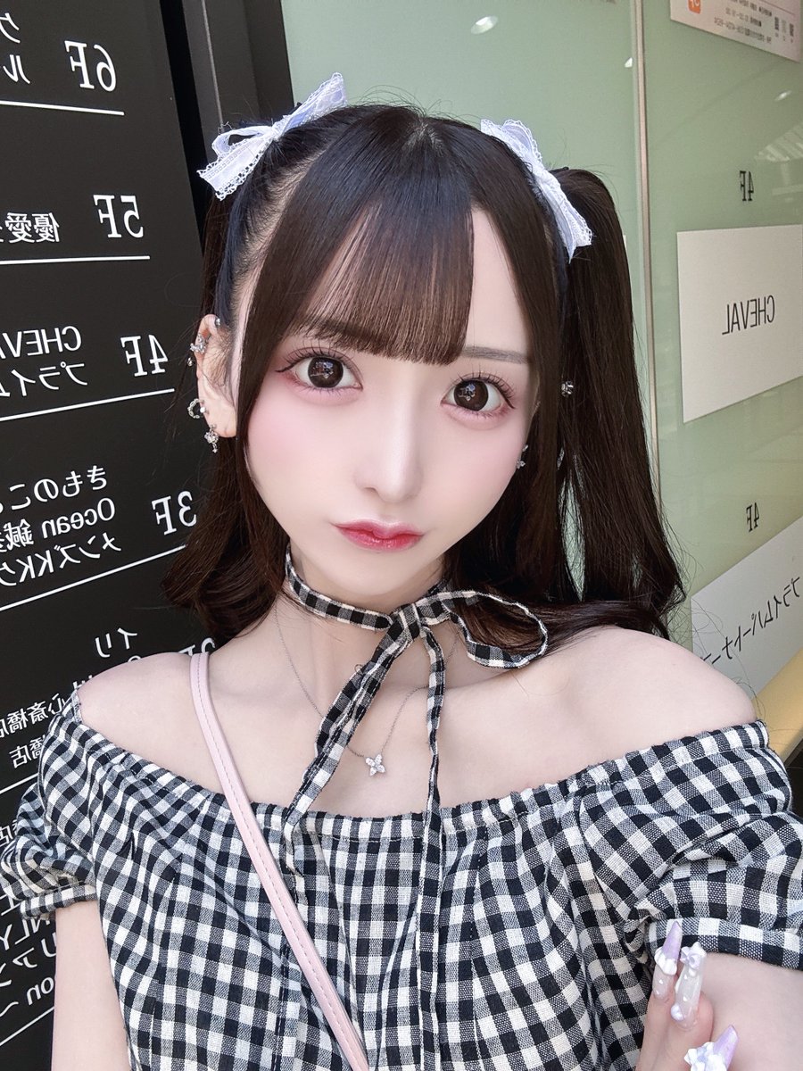 顔面暴力 https://t.co/FMMNecUPg4