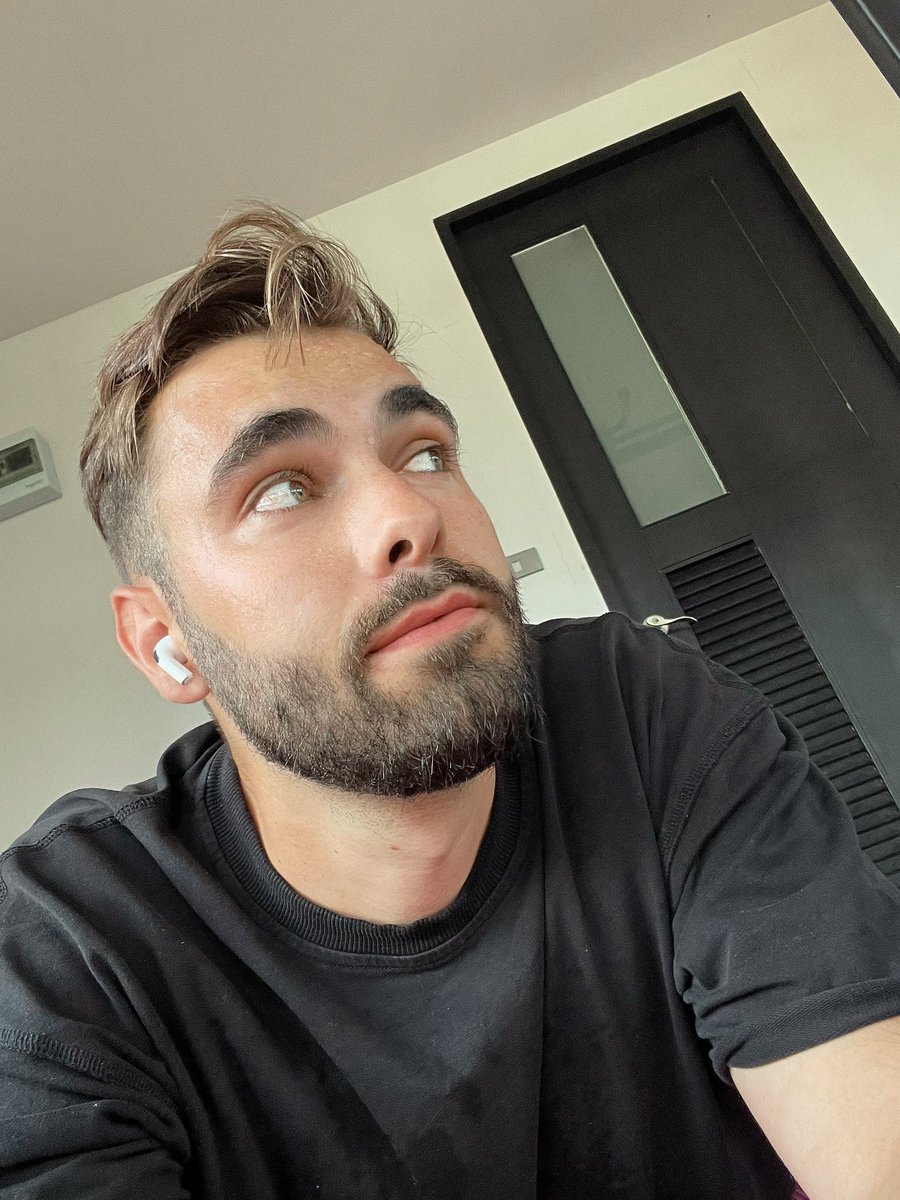 Возвращение в зал, после нихера себе какого перерыва. Ой как все будет болеть….