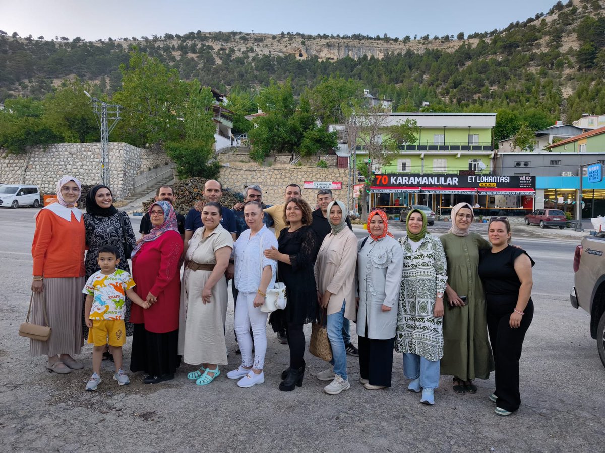 Okulumuzda görev süresi dolan müdürümüz Ali ŞAŞMAZ'a öğretmenlerimiz ve ailelerinin katılımıyla veda yemeği düzenledik. Müdürümüz'e okulumuzda yaptığı çalışmalardan dolayı teşekkür ediyor, yeni görevinde başarılar diliyoruz. <a href="/tcmeb/">Millî Eğitim Bakanlığı</a>  <a href="/MersinMEM/">Mersin İl Millî Eğitim Müdürlüğü</a> <a href="/mut_mem/">Mut İlçe MEM</a> <a href="/fazilet_durmus/">Fazilet Öğretmen 🇹🇷</a> <a href="/erddlk33/">Erdal DÖLEK 🇹🇷</a>