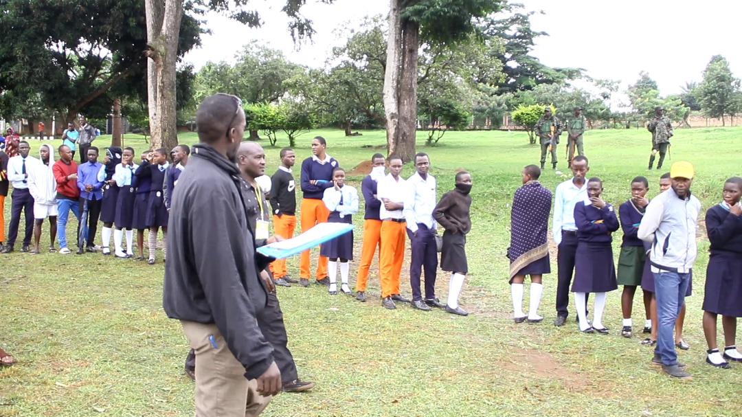 Entebbe residents have accused the army of blocking opposition supporters from voting their candidates and ferrying school children into polling stations to vote candidates of the ruling <a href="/NRMOnline/">NRM Party</a>. 

In the pictures taken on June 19, 2025,  some army officers are seen organizing