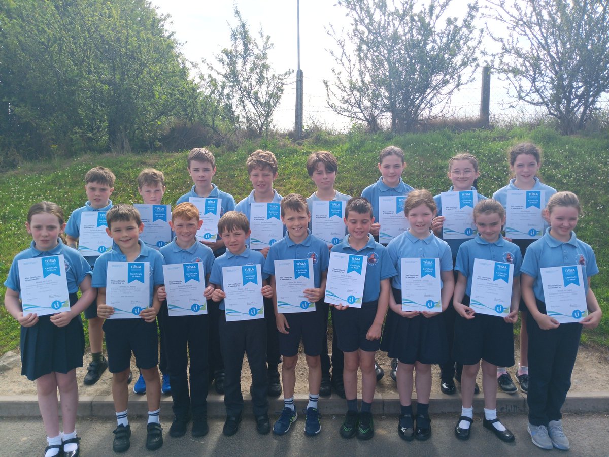Congratulations to all the pupils who had full attendance this year. Maith sibh!