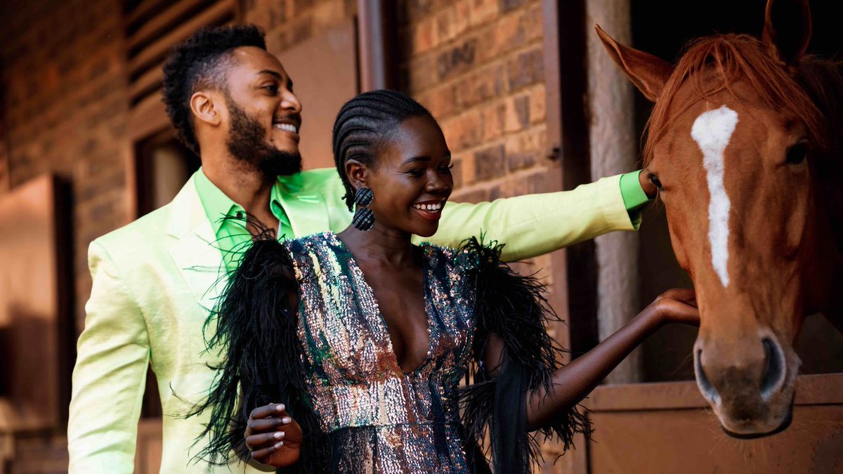 Planning for the #DurbanJuly? Our comprehensive guide helps you navigate everything from understanding the annual theme to choosing the right footwear for a comfortable day at Greyville Racecourse.

africanfashioninternational.com/durban-july-su…

#HDJ2025 
#MarvelsOfMzansi