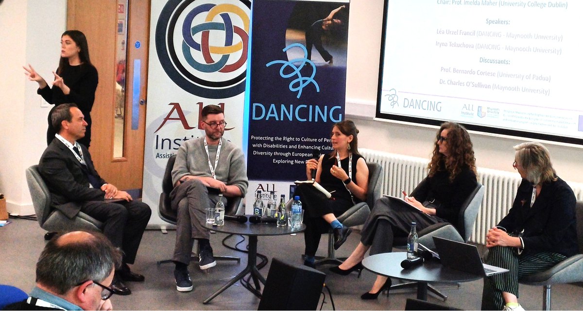 DancingErc's tweet image. Léa Urzel Francil presenting at the second panel, 'at the #DancingFinalConference, with Prof. Bernardo Cortese, Dr. Charles O'Sullivan and Prof. Imelda Maher.

@UniPadova
@MaynoothUni
@ucddublin