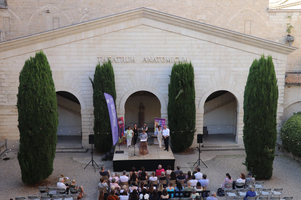 Au cœur du bâtiment historique de la Faculté de Médecine, j'ouvrais hier soir "Les chemins du parfum", un événement unique avec trois jours d'immersion sensorielle, scientifique et artistique autour de la riche histoire de la parfumerie à Montpellier
umontpellier.fr/agenda/les-che…