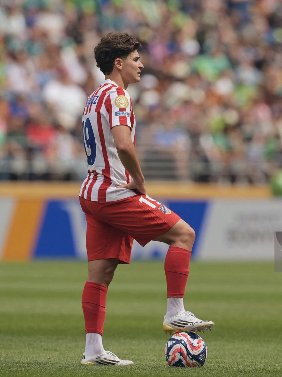 Football Pictures That Go Hard (@hardfootypix) on Twitter photo 