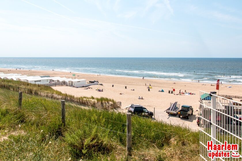 Panorama Zandvoort, 200 jaar bouwen aan een badplaats: Zandvoort was oorspronkelijk een geïsoleerd vissersdorp zonder een haven. Anno 2025 is het een drukbezochte badplaats en ontvangt het mensen… haarlemupdates.nl/2025/06/20/pan… #Haarlem #expositie #Zandvoort #ontwikkeling #kustplaats