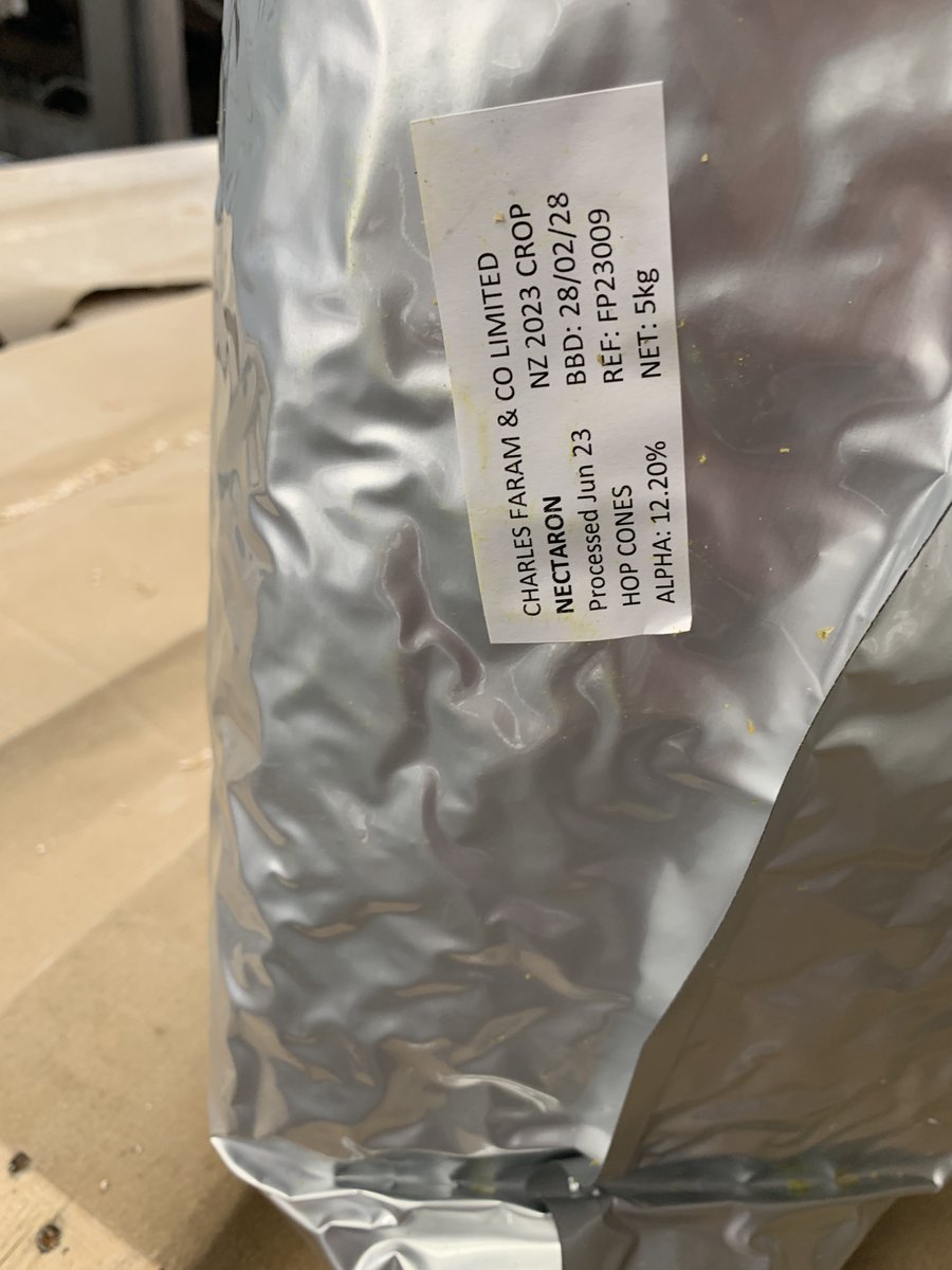 It's  new beer brew day and our faces lit up when we opened up these hops.  The beer will be a few weeks in the making but well worth waiting for,  we think.