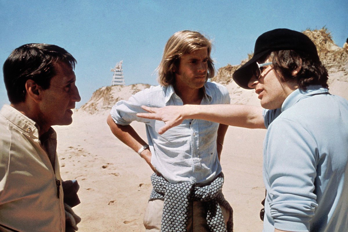 ATRightMovies's tweet image. Due to all of these issues, the 65-day shooting schedule overran to 157 days and the budget ballooned from $4million to $9million. Spielberg called it, “the hardest production I’ve ever worked on. I had nightmares for a lot of years.”

35/47