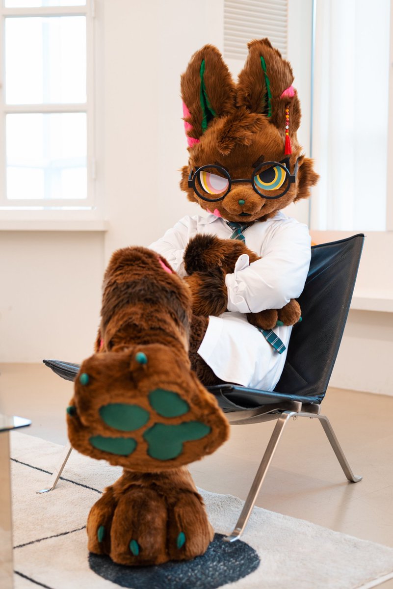 야 핥아
📸 <a href="/DonDon_Fur/">돈돈 / DonDon</a>
#Fursuit #FursuitFriday #LimeRyan #무슨스튜디오