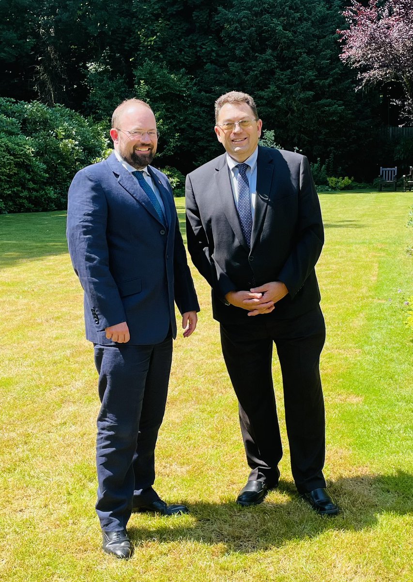 JamesWSquire's tweet image. Excellent to catch-up with National Councillor @LaurentWehrli to discuss his work leading NC Foreign Affairs Committee @ParlCH ahead of its visit to the UK.
We reaffirmed shared 🇬🇧-🇨🇭values & our commitment to ambitious bilateral cooperation including through a new enhanced FTA.