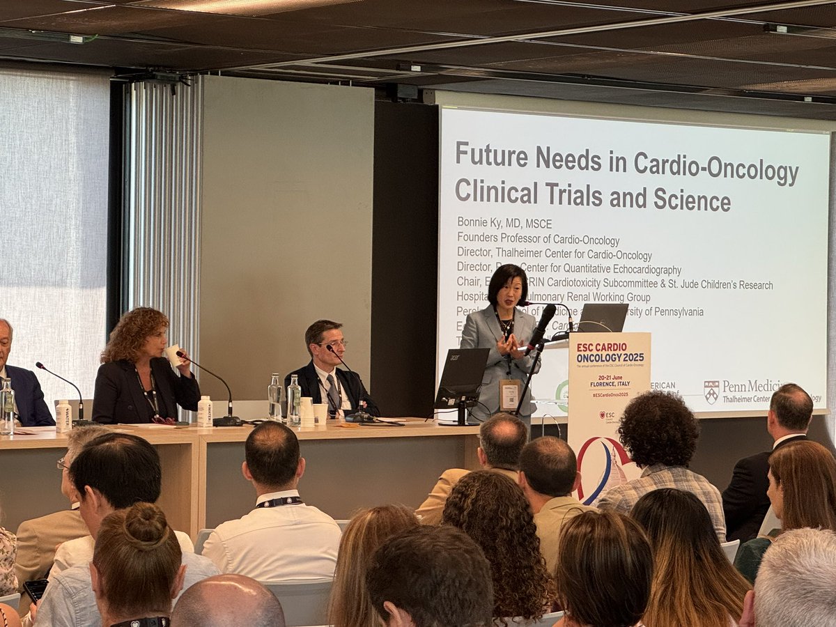 Dr_Mike_Fradley's tweet image. Fantastic session highlighting The Year in #cardioonc 2025.l and where we need to go! #ESCardioOnco2025