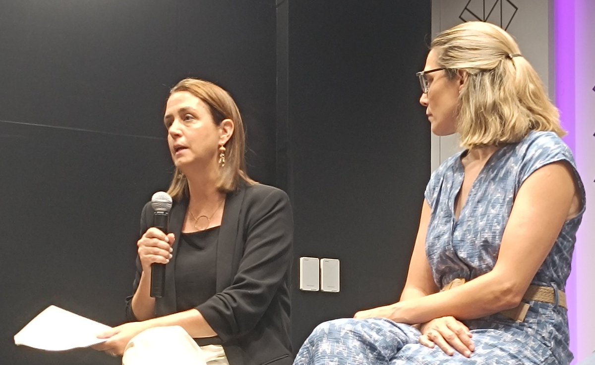 ForoRRHH's tweet photo. 🔴 #COMUNICARH – Recursos Humanos habla de Talento y Comunicación 
 
 👤 Patricia López Bayo – Directora de Consultoría Estratégica Salud y Bienestar en @MarshMcLennan 
🎙️ "Para comunicar de manera eficiente en salud hay que conocer muy bien a quién tenemos delante"

 #RRHH https://t.co/oELzW8dYZi