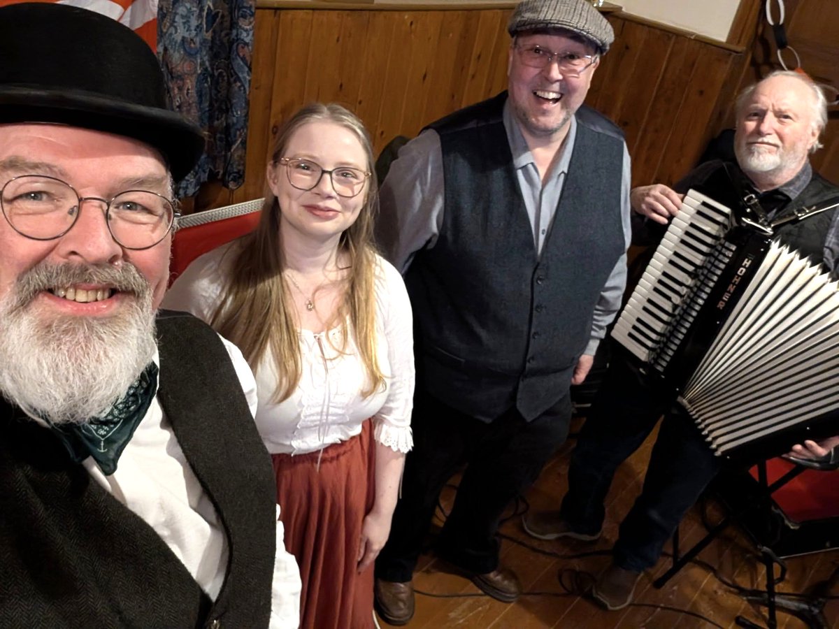 TheRotundas tweet media