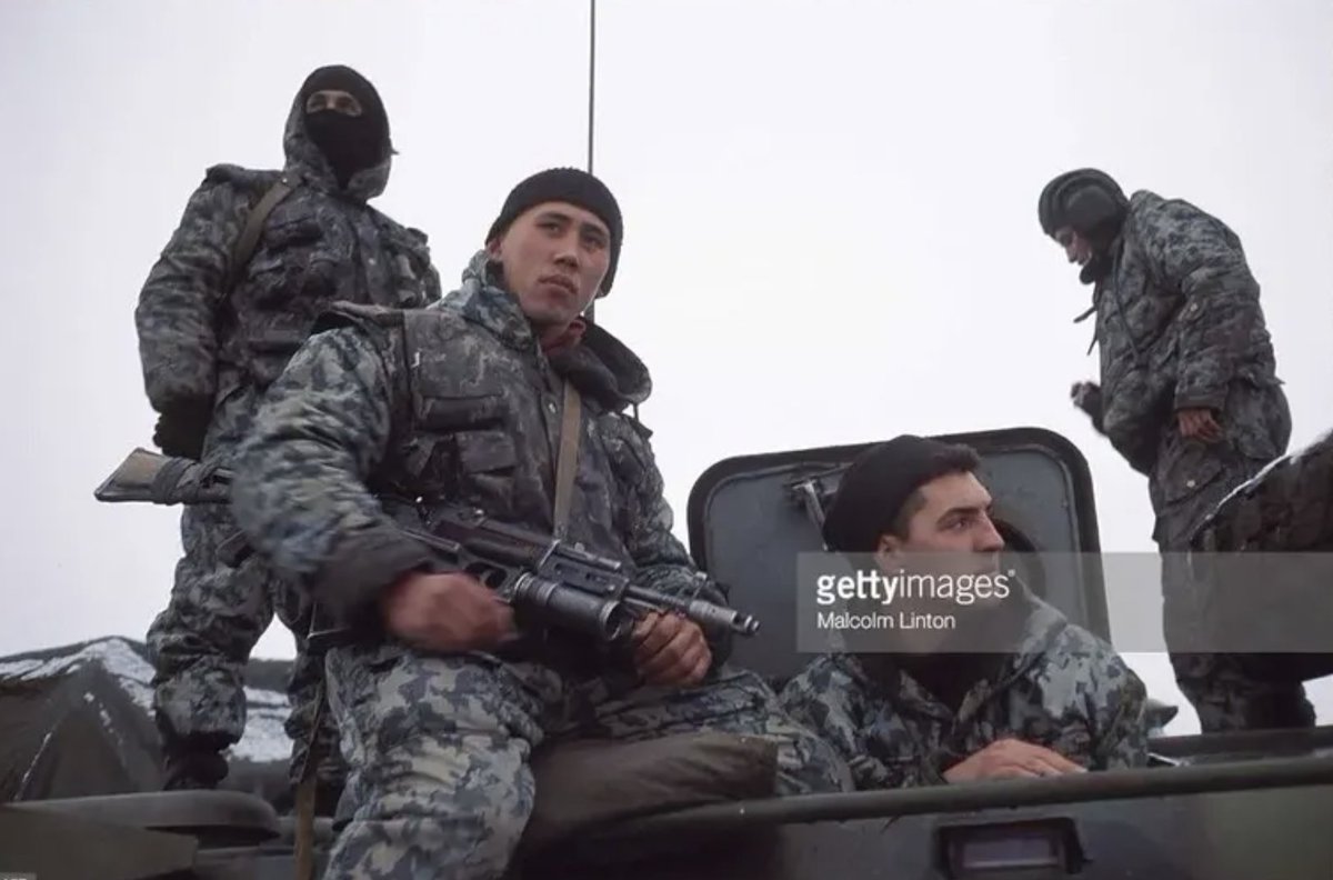 Photo of "Typhoon" Spetsnaz unit for which my latest impression was based on. 

Notice I have the same coloration of SMK winter suit. Such patterns and suits are extremely difficult to source nowadays, even in Russia.