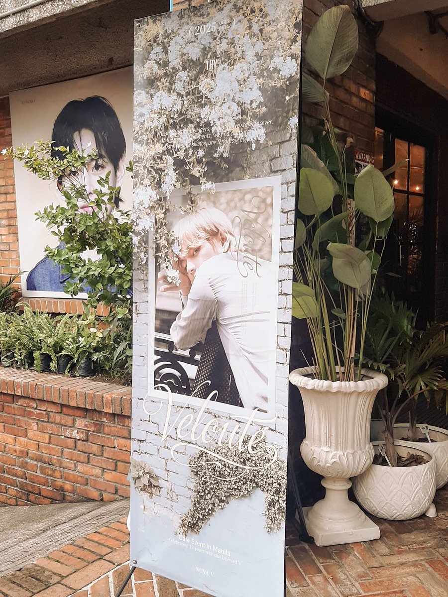 gyupidawn's tweet photo. a week since this veautiful event ♡ thank you, @VelouteMNL & @_nuna_V
#V_Velouter #VelouteMNL
#V #뷔 #TAEHYUNG https://t.co/cgZT1lg9Wu
