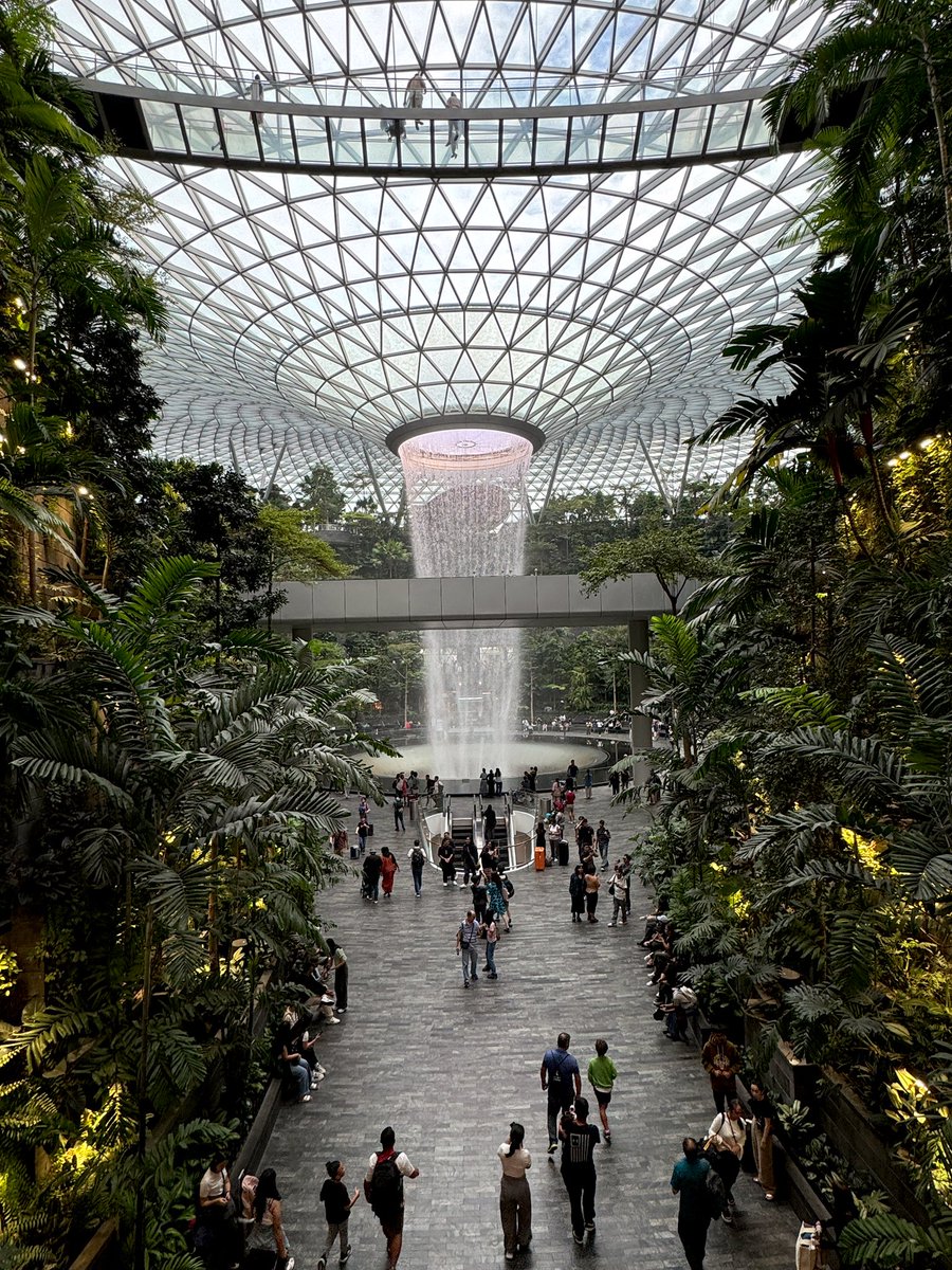 Junichi_Masuda's tweet image. ほんとに久しぶり！！
みんな、元気してるかな？
#Singapore