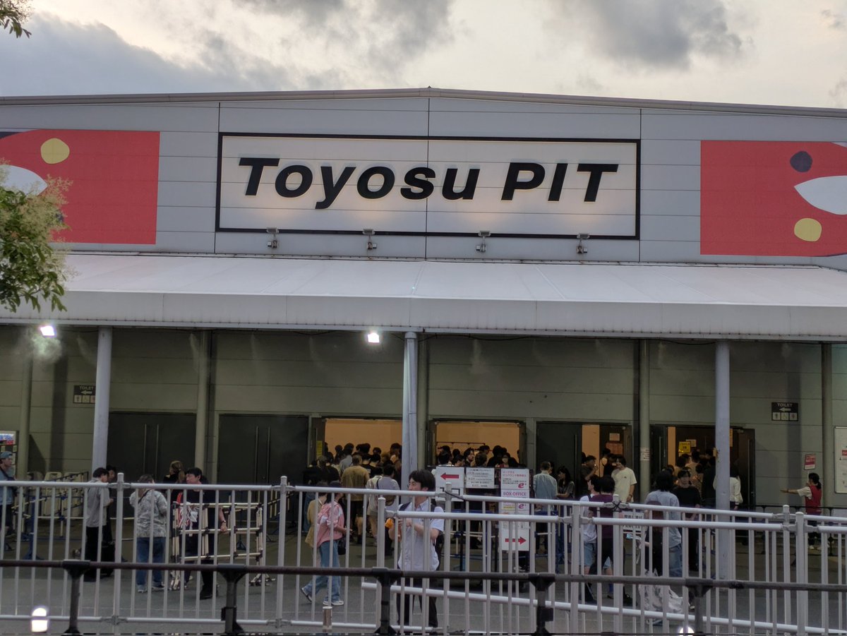 Ryow181's tweet image. 最近の仕事の鬱憤を晴らしに来たぜ！はしゃぐぜ！