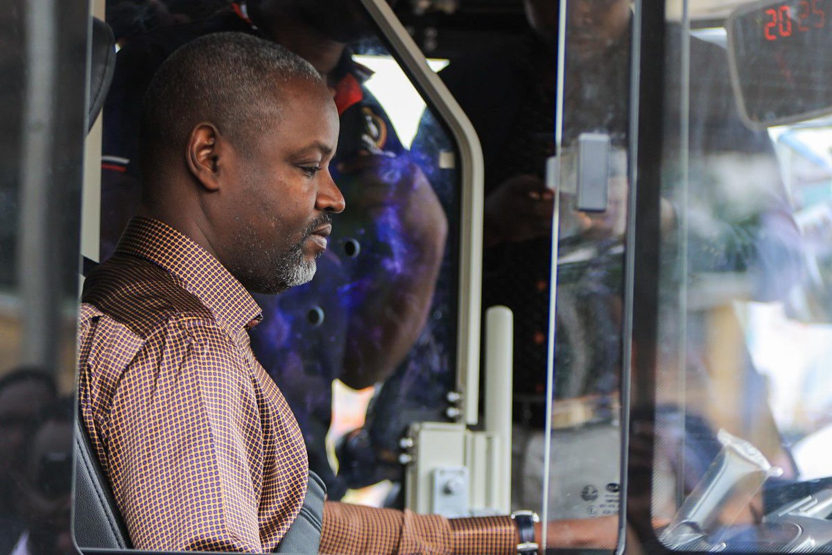 Kobugabe Fiona🥰❣️ (@kobs_fifi) on Twitter photo The Rt. Hon. Deputy Speaker Thomas Tayebwa launches Kayoola EVS 2025, Uganda's newest electric bus built by <a href="/KiiraMotors/">𝐊𝐢𝐢𝐫𝐚 𝐌𝐨𝐭𝐨𝐫𝐬</a> & hands it over to Uganda Civil Aviation Authority. #InnovationToMarket
#NSW25 #MadeInUganda The Rt. Hon. Deputy Speaker Thomas Tayebwa launches Kayoola EVS 2025, Uganda's newest electric bus built by <a href="/KiiraMotors/">𝐊𝐢𝐢𝐫𝐚 𝐌𝐨𝐭𝐨𝐫𝐬</a> & hands it over to Uganda Civil Aviation Authority. #InnovationToMarket
#NSW25 #MadeInUganda