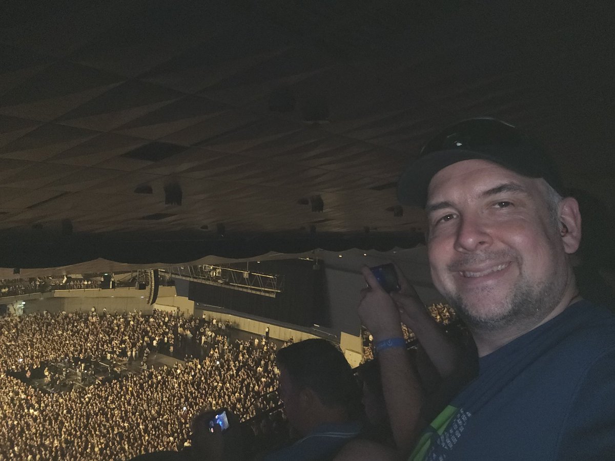 Had the most epic time at #eppc25, presented (solo &amp; jointly), attended amazing sessions &amp; engaged with so many incredible people! Thanks to the <a href="/ESPC_Community/">ESPC</a> team for everything, and can't wait to see everyone at #EPPC26 next year in Copenhagen! #mvpbuzz #community