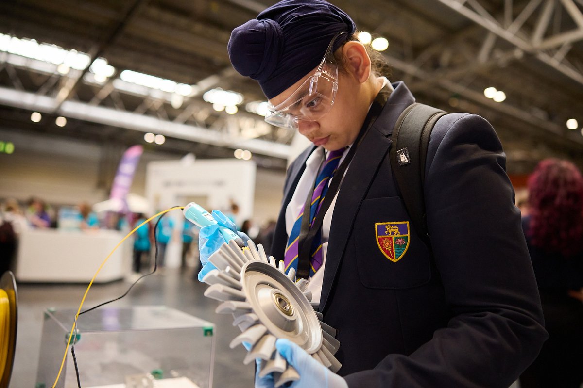 BigBangUKSTEM's tweet image. What an amazing 3 days we've had at The #BigBangFair!
A BIG thank you to our Major Sponsor @RollsRoyce, all our supporters, volunteers and @EUKEducation staff who make the UK's biggest STEM celebration for young people possible.