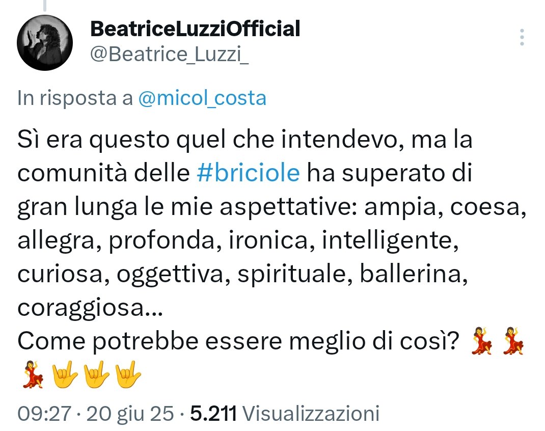 vistfour's tweet photo. Ci hanno chiamati strani, invisibili, di troppo, folli e malati.
Noi abbiamo continuato a lasciare briciole.
Tu le hai viste e ci hai trovati. 
Grazie ♥️
Siamo ancora qui, al tuo fianco, tra le #briciole per te. 
TVB 

#vittuzzi https://t.co/XKYNQhbMDI