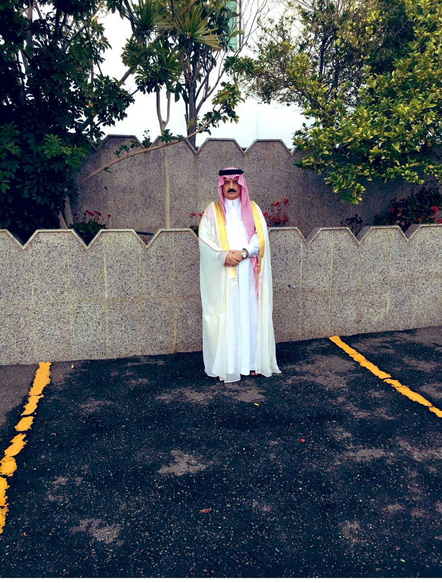 ومرت الأيام  ،  ودارت الأيام  
(1430-1415) وديعة ، أبها ، ثالثة ، ثانية ، اولى . 
صداقة دولية  ، صافرة حكم هلالي ظالمة  ( مع اني هلالي الميول أحياناً ) . 
كنت لي اخاً وصديقاً  و عوناً وسنداً ومشيراً ، ولم تتقلب ولم تتغير .
 تحققت الاماني والاحلام ، وتربع نادي أبها  الرياضي  على