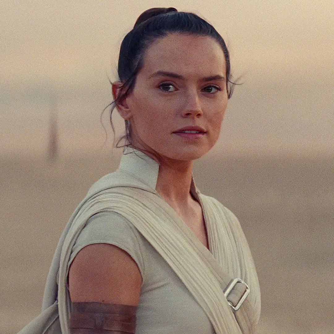 screentime's tweet photo. The ‘STAR WARS’ movie centered on Rey is reportedly “on hold”

Shawn Levy’s ‘STARFIGHTER’ and James Mangold’s ‘DAWN OF THE JEDI’ are moving forward first

(via: @DanielRPK) https://t.co/t5MLNSQ7JY