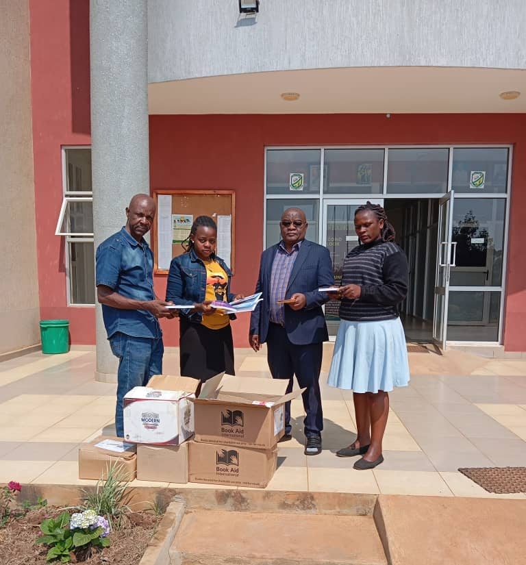 USJM_Official's tweet image. #Happening_Now: We are delighted to share that Mr. Anatoli Biryomumaisho has made a significant contribution to our university's growth by donating a collection of over 208 books to our University Library. The Books have been received by Rev. Fr. Prof. Mbyemire Patrick DVC/HRM