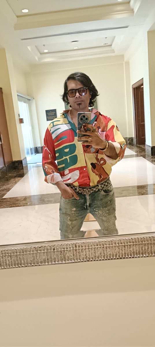 Russel_Olaf's tweet image. Locked and Loaded 👉🏼 #InterviewTime 
#LookOfTheDay #OOTD #ShootMode 
#StyleInspo #FashionForward #StayTuned...

Styled by @roarfoxofficial and @xd_factory 
.
.
.
#Interview #MediaLife #Journalism #Anchoring
#InterviewReady #Anchor #ExclusiveInterview