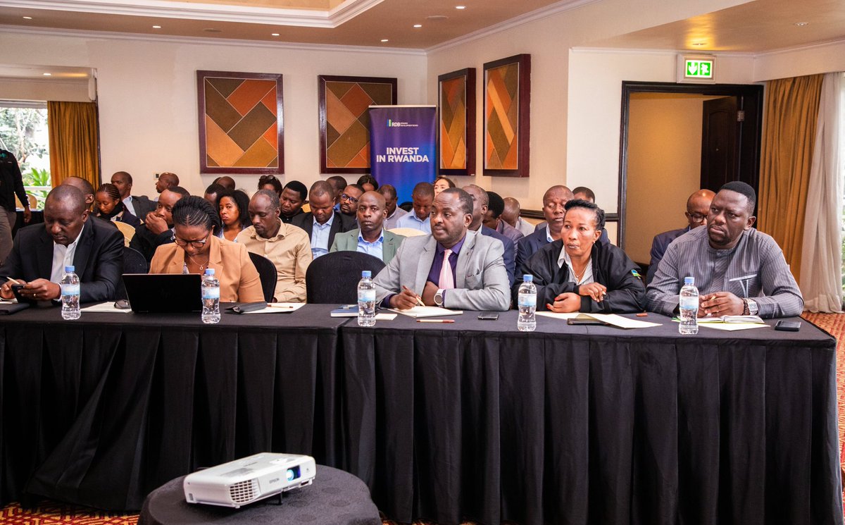 Kuri uyu wa gatanu, hari kuba inama ku mahirwe y’ishoramari mu Karere yateguwe ku bufatanye n’Ikigo cy'Igihugu cy'Iterambere (RDB) n’Akarere ka Rubavu, aho yitabiriwe na Minisitiri wa <a href="/RwandaTrade/">Min of Trade |Rwanda</a>.
#InvestInRubavu
#RubavuInvestmentForum