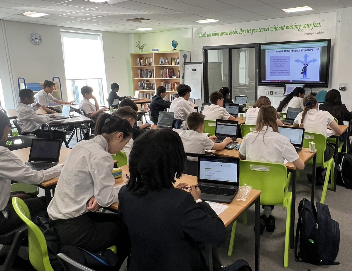 ChilternMMA's tweet image. ‘The clearest path forward starts with planning your destination.’ 🚏

This week, our MMA students began mapping their aspirational career journeys ✨, using their newly acquired knowledge from the weekly guest speakers to shape their next steps! 

#FutureReady #Careers