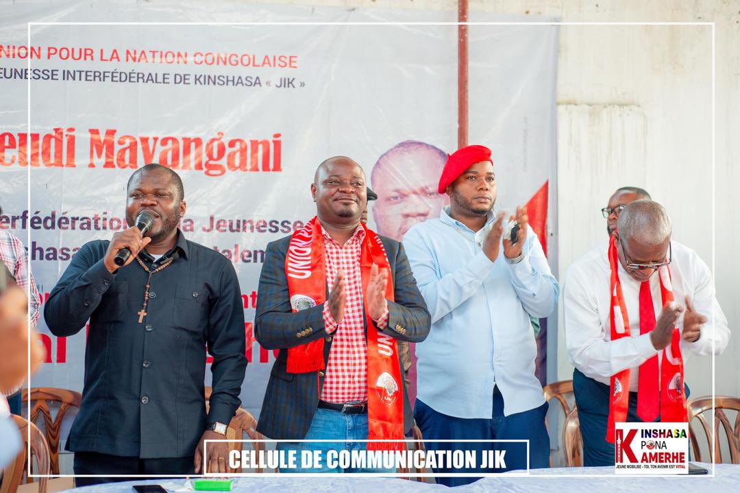 JuniorMAKELELE2's tweet image. #Mbote_Bana_Mboka

#UNC #15ans Jeudi Mayangani spécial sous la conduite du SG @BillyKambale1, Général 5⭐️ avec le patron de la ville Hon. @GaborienM  la jeunesse d Kinshasa que dirige l’infatigable pdt @JolMongu2 a répondu présent à la célébration d notre existence.@VitalKamerhe1