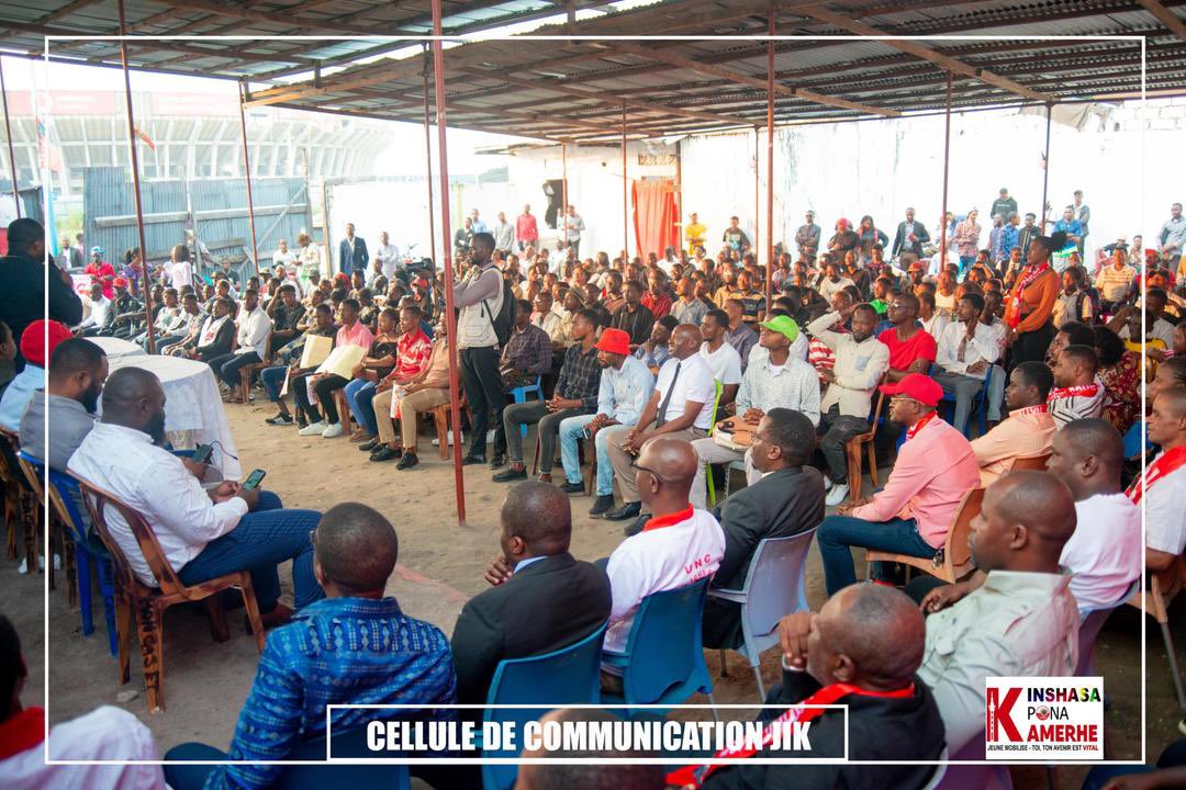 JuniorMAKELELE2's tweet image. #Mbote_Bana_Mboka

#UNC #15ans Jeudi Mayangani spécial sous la conduite du SG @BillyKambale1, Général 5⭐️ avec le patron de la ville Hon. @GaborienM  la jeunesse d Kinshasa que dirige l’infatigable pdt @JolMongu2 a répondu présent à la célébration d notre existence.@VitalKamerhe1