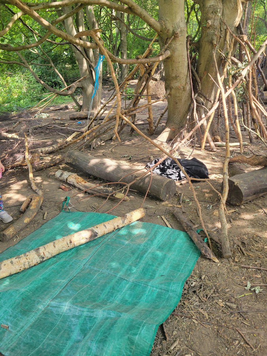 Den 2
Features a bed, chair, sofa and a garden ...