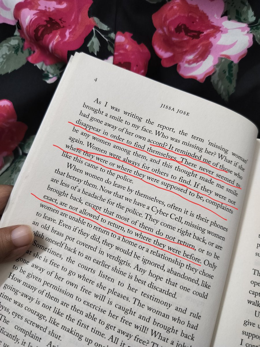 _Mili_Das's tweet image. The sudden feminine urge to read a novel @HarperCollinsIN 
#Mudritha #Novel #readingworld