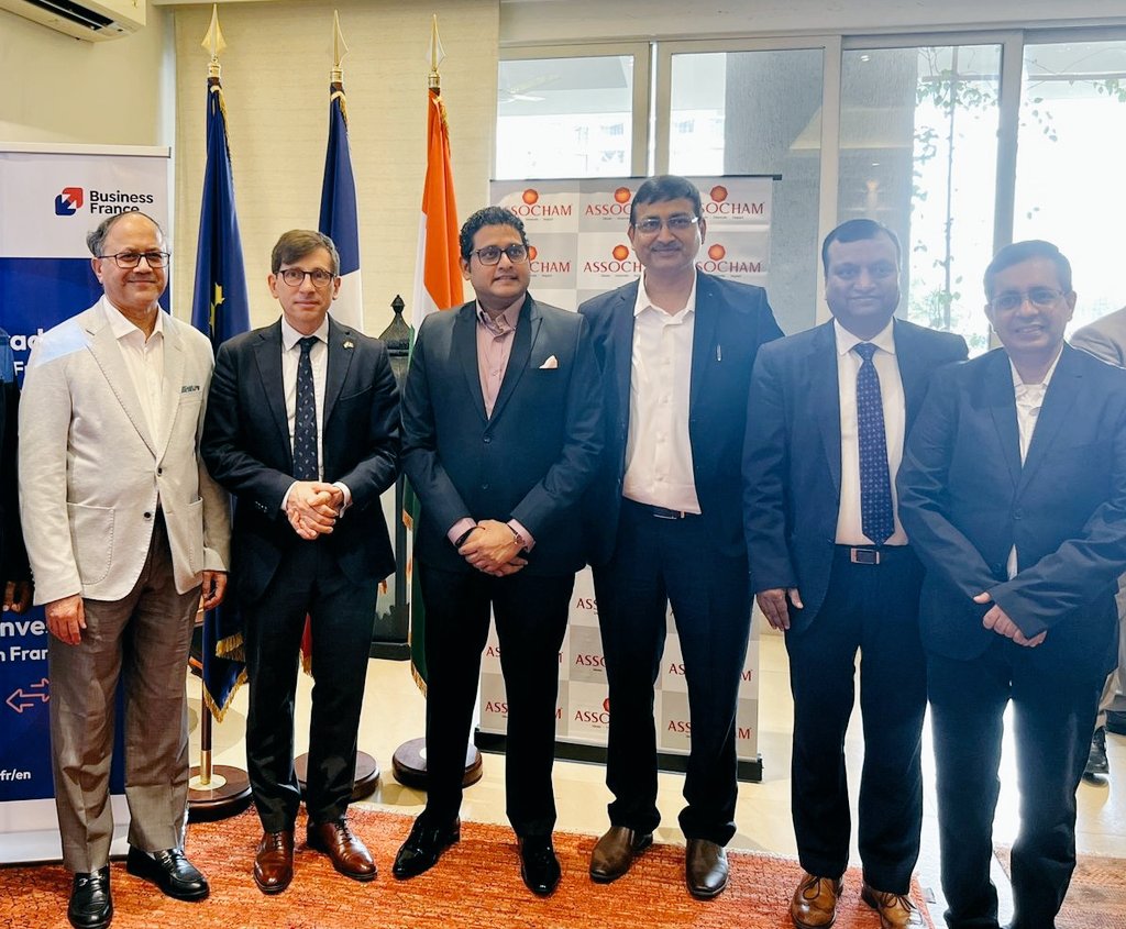 Honored to welcome potential 🇮🇳 investors to France — the leading destination for #FDI in Europe for the 6th consecutive year ! 🇫🇷 is a powerhouse for #innovation, with major investments in #AI, health, and green tech, supported by world-class infrastructure and education.