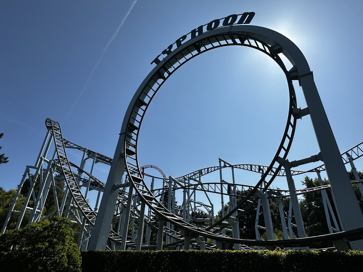 Today’s adventure: Bobbejaanaland! My second time here, returning for more rides on their awesome Gerstlauer infinity coaster Fury, and experiencing the 3 coasters that I missed from my first time around!