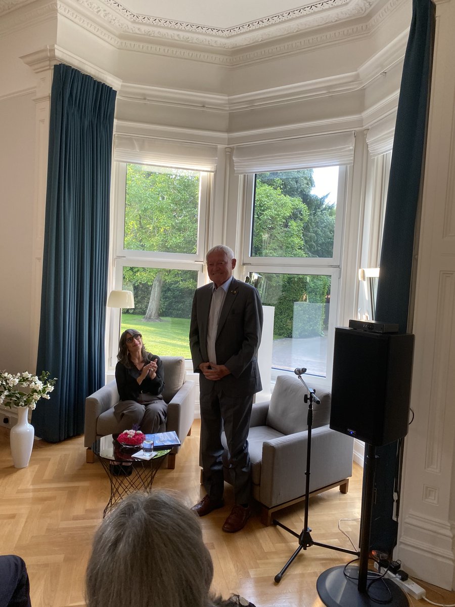 From Nobel Prize-winning scientist in Chemistry to published poet, Dr Joachim Frank is a man of many talents. We were honoured to host him last night as he shared insights into his creative journey and his latest book, “Ierapetra, or His Sister’s Keepers”.