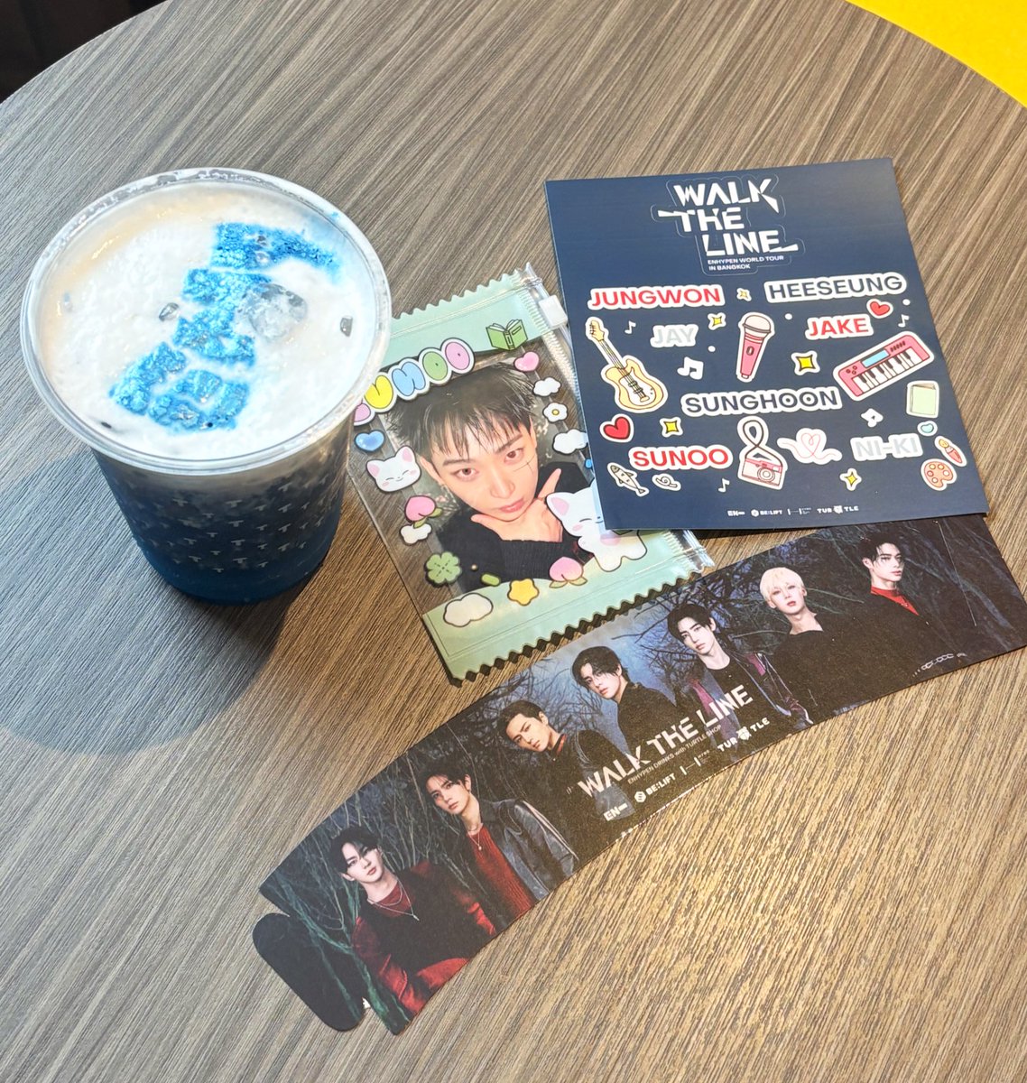 aiaihypen8211's tweet photo. I was happy to find it and bought it🍹
#Turtleshop #TurtleCafe
#EN_WORLDTOUR_WALKTHELINE
#EN_WALKTHELINE #WALKTHELINE_IN_BANGKOK https://t.co/bZaJyT1Oax