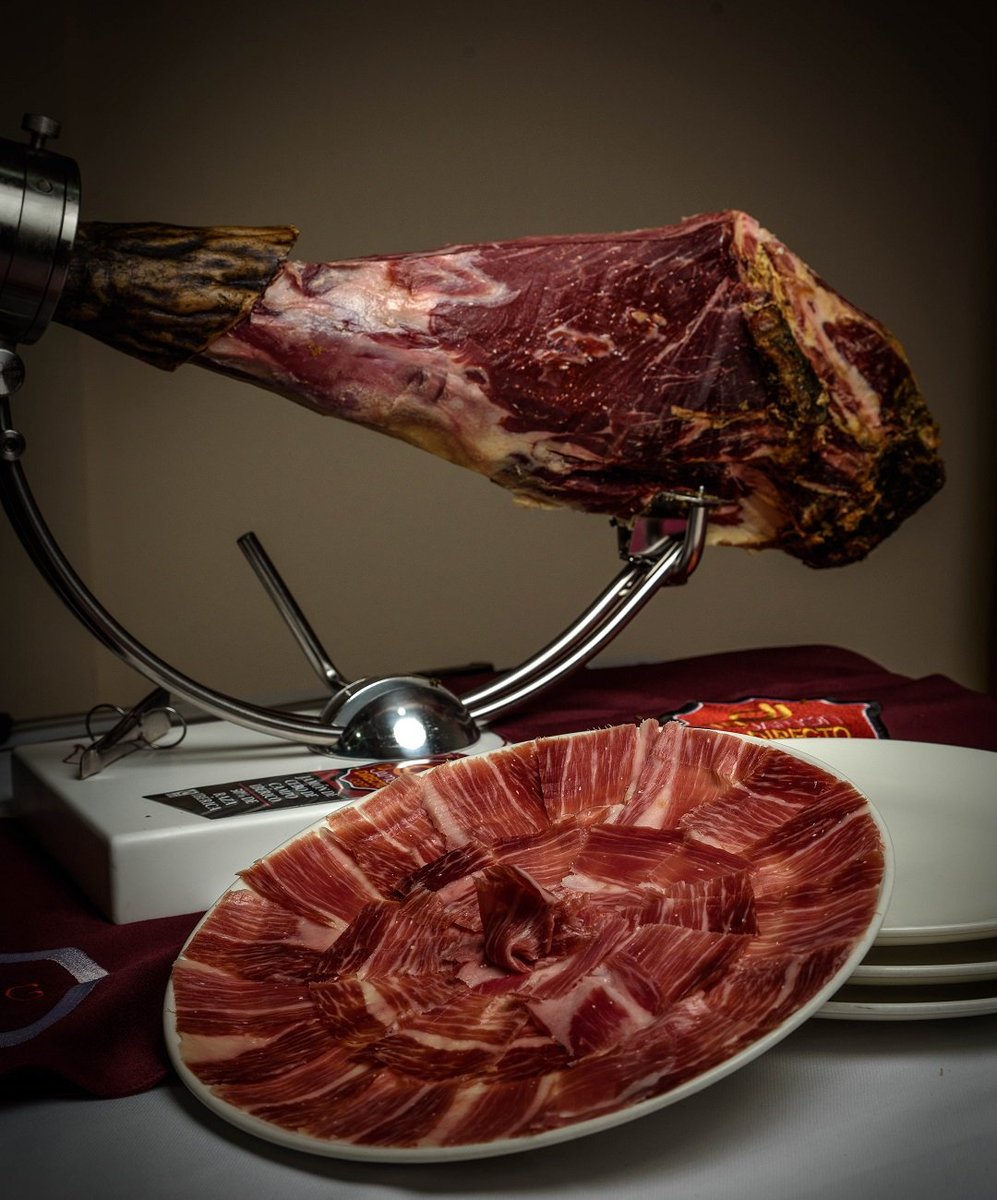 El secreto de <a href="/TuJamonDirecto/">Tu Jamón Directo</a> es que ponemos toda la #pasión ❤️ y dedicación en cada pequeño detalle para que así disfrutes de una #experiencia increíble 🙌😋 acortar.link/k5uQBA

#Pasión #TuJamónDirecto