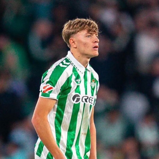 David Prieto. #AbdeFénix 🐦🔥 (@davidp1_) on Twitter photo 🚨 Jesús Rodríguez, al COMO 1907.
➡️ El jugador ha ACEPTADO la oferta del conjunto italiano tras varias llamadas de Cesc Fábregas.
💰 La operación se dará EN TORNO a los 25-30M€.
🔄 También había INTERÉS de Leipzig, Leverkusen, Liverpool y Chelsea.
#Betis | <a href="/lavozvb/">La Voz Verdiblanca</a> 🚨 Jesús Rodríguez, al COMO 1907.
➡️ El jugador ha ACEPTADO la oferta del conjunto italiano tras varias llamadas de Cesc Fábregas.
💰 La operación se dará EN TORNO a los 25-30M€.
🔄 También había INTERÉS de Leipzig, Leverkusen, Liverpool y Chelsea.
#Betis | <a href="/lavozvb/">La Voz Verdiblanca</a>