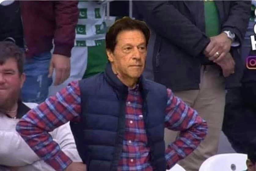 امت کا درد صرف جلسوں میں سجا کر بیچتے ہو یا واقعی دل میں بھی یہ درد ہے؟ اگر ہے، تو اسرائیل کی مذمت میں ایک جملہ بولنے میں کیا قباحت ہے؟ اسرائیل کی جارحیت کے خلاف ٹوئیٹ کیوں نہیں کرتے؟
کیا مذمت بھی "ٹی ٹی پی" کے کسی رہنما سے مشورہ لے کر کروگے؟
#IranVsIsrael