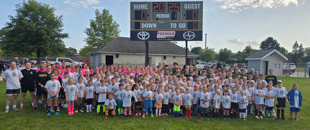 CometCoachGonzo's tweet image. 2025 Amherst Steele Youth Soccer Camp!!! We are blessed with a great community! #OneTribe