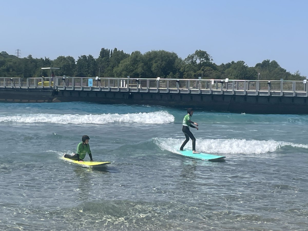From one extreme to the other... Skiing, surfing and Harry Potter Studios yesterday #BohuntLiphook #EnjoyRespectAchieve