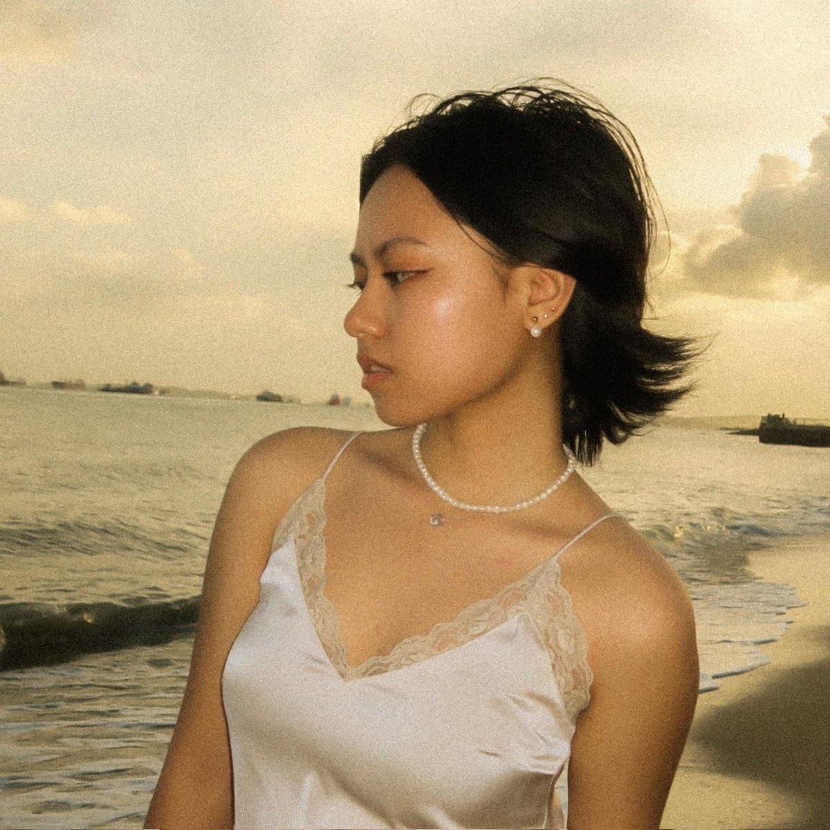 Tequila Shots with Pauline Mykell is out now! ☀️

open.spotify.com/track/5uFR8P9y…